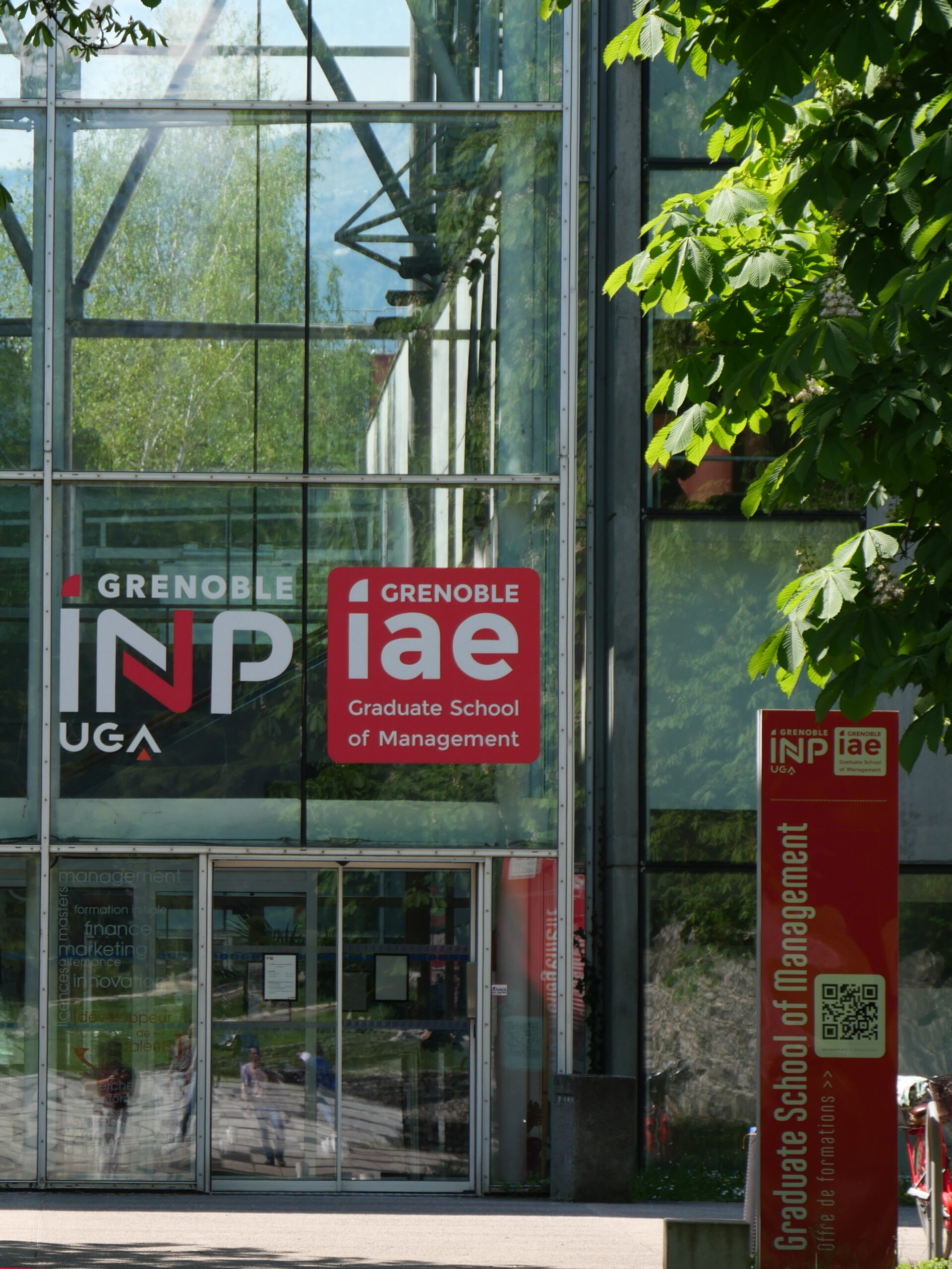 Devanture Grenoble IAE